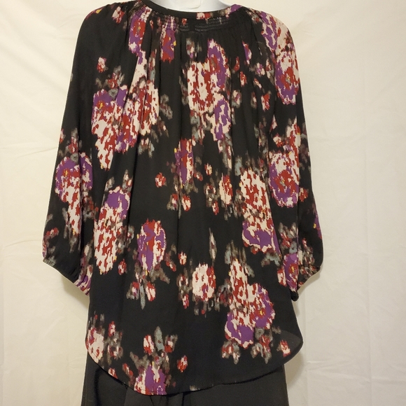 Daniel Rainn Keyhole Print Smocked Blouse Top M - Picture 3 of 7
